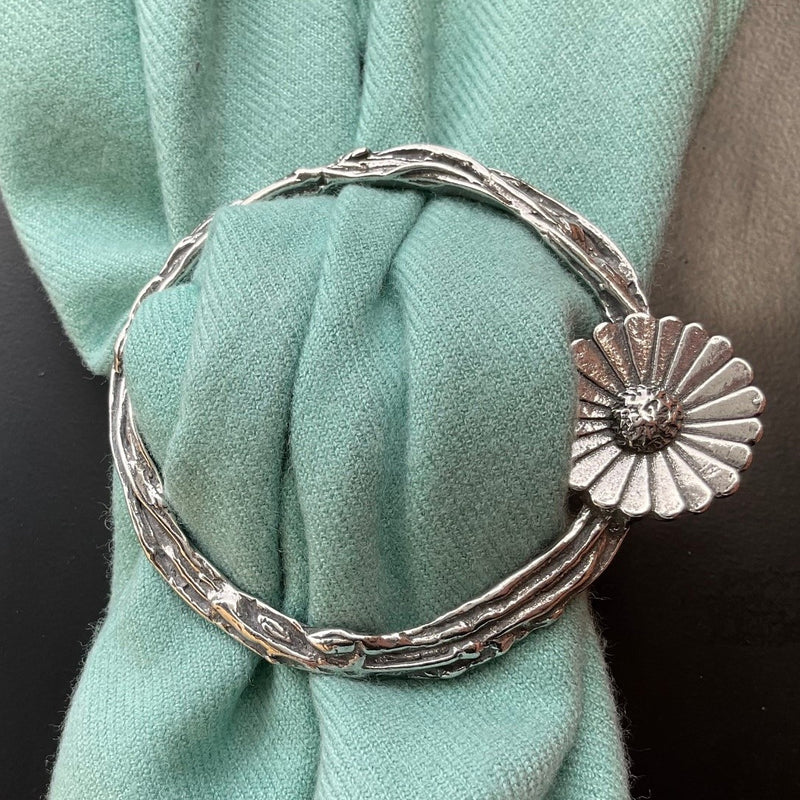 Vintage Daisy Scarf Ring