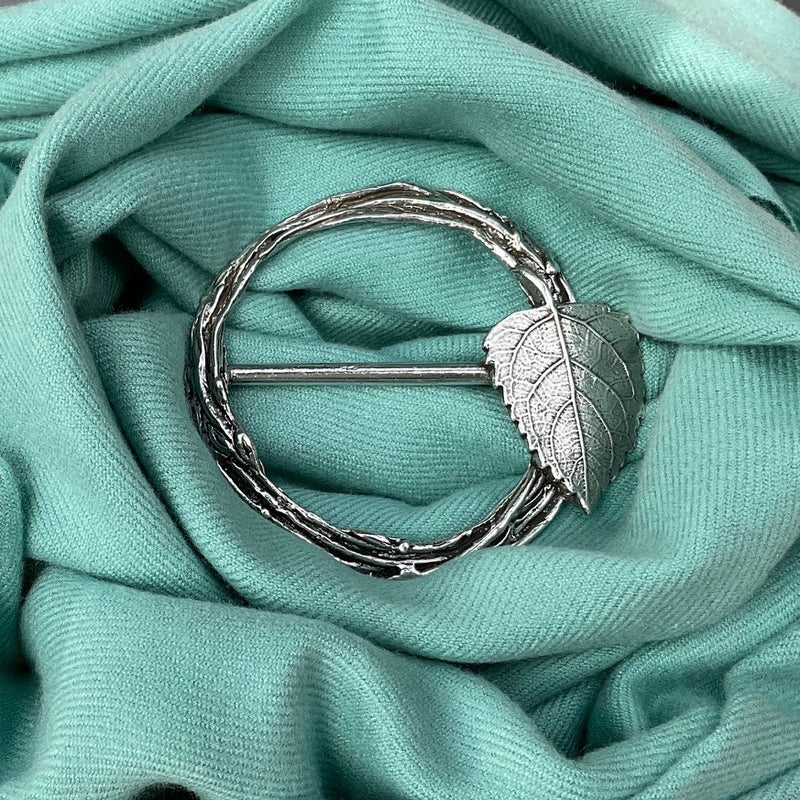 Vintage Leaf Scarf Ring